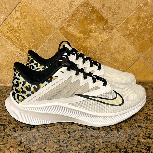 Nike Shoes - Nike running shoes